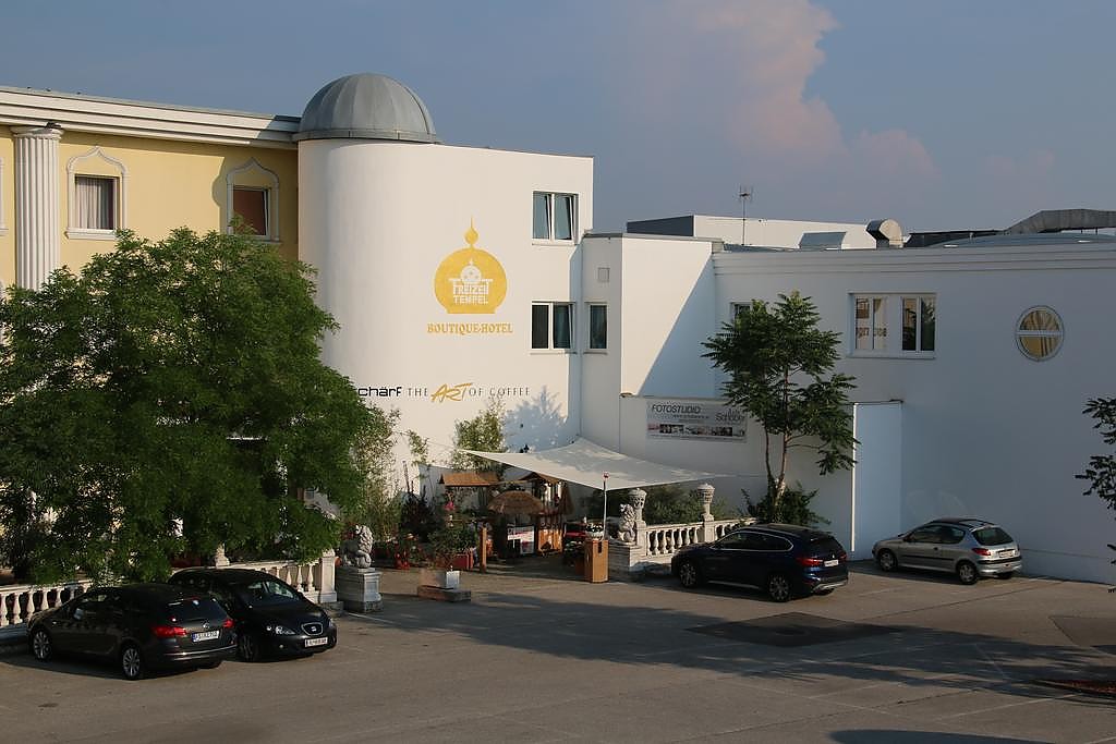 Regionalzimmer.at - Boutique-Hotel Freizeittempel