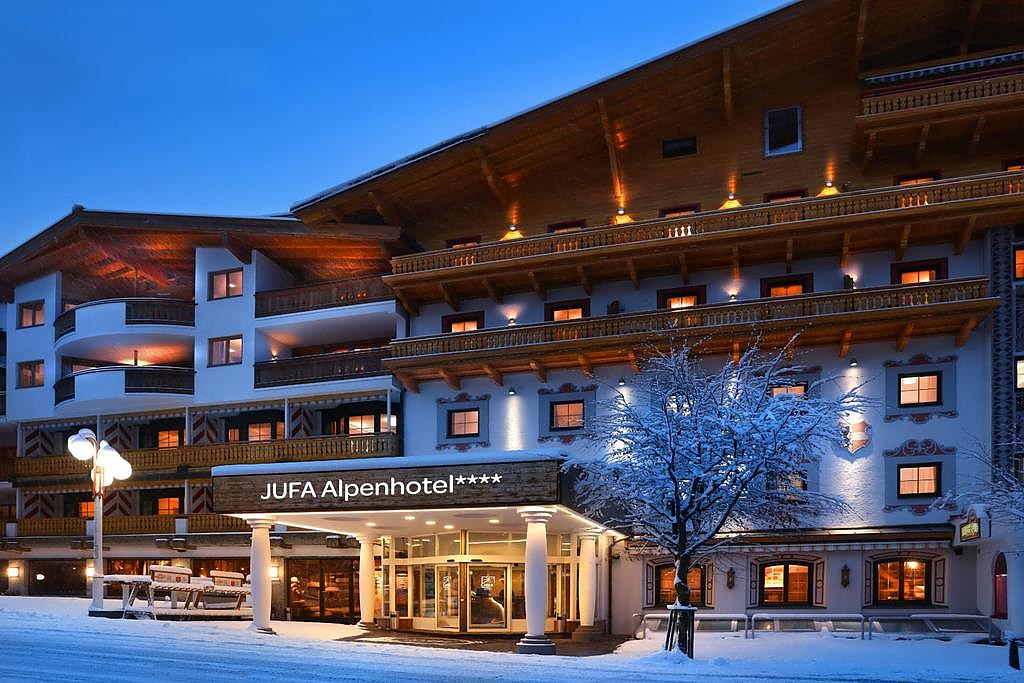 Regionalzimmer.at - JUFA Alpenhotel Saalbach