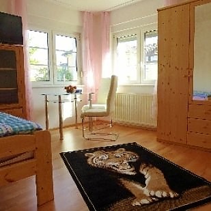Regionalzimmer.at - Monteurwohnung Hund