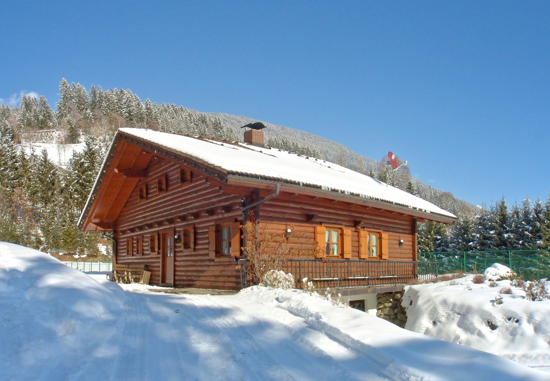 Regionalzimmer.at - Glocknerhaus - Holzblockhaus bis 10 Personen