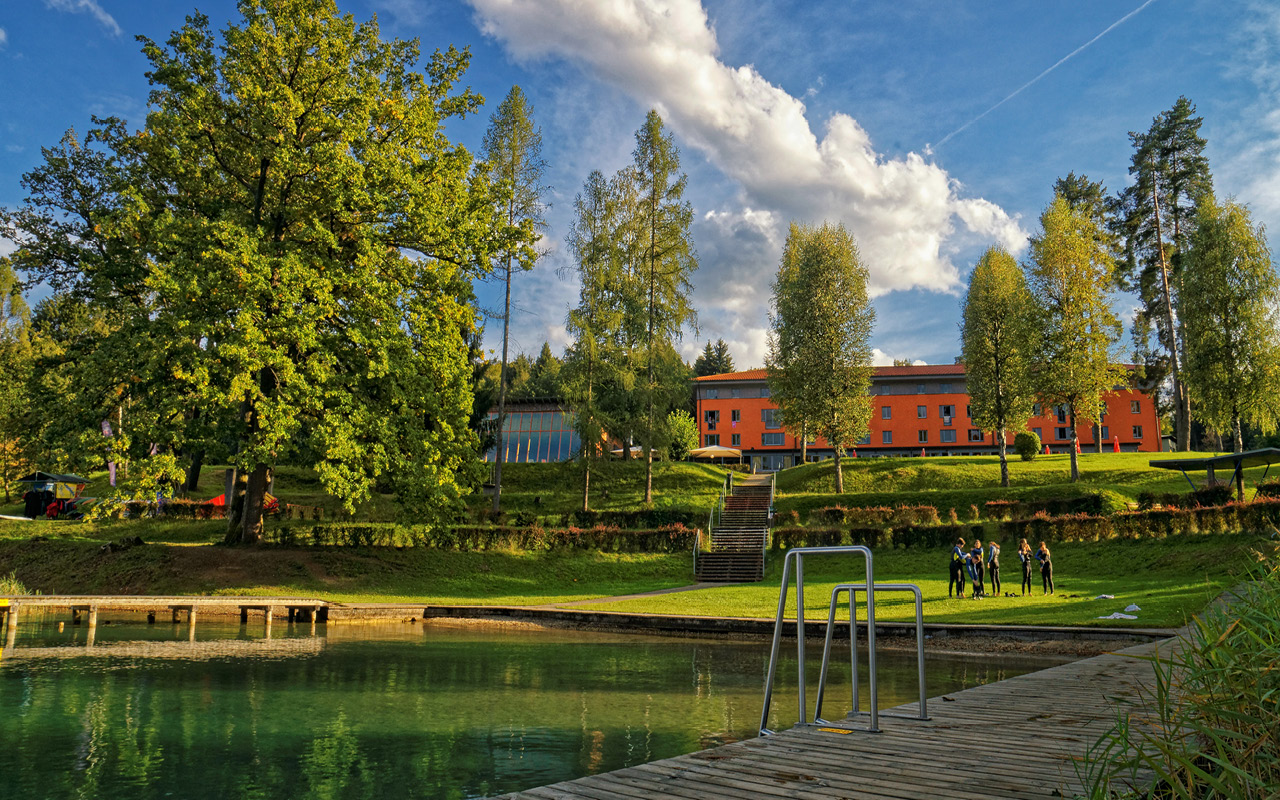 Regionalzimmer.at - Jugend- und Familiengästehaus Velden - Cap Wörth