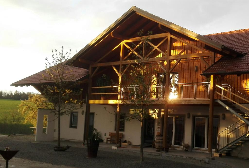 Regionalzimmer.at - Schnatterhof - Familie Doblhamer